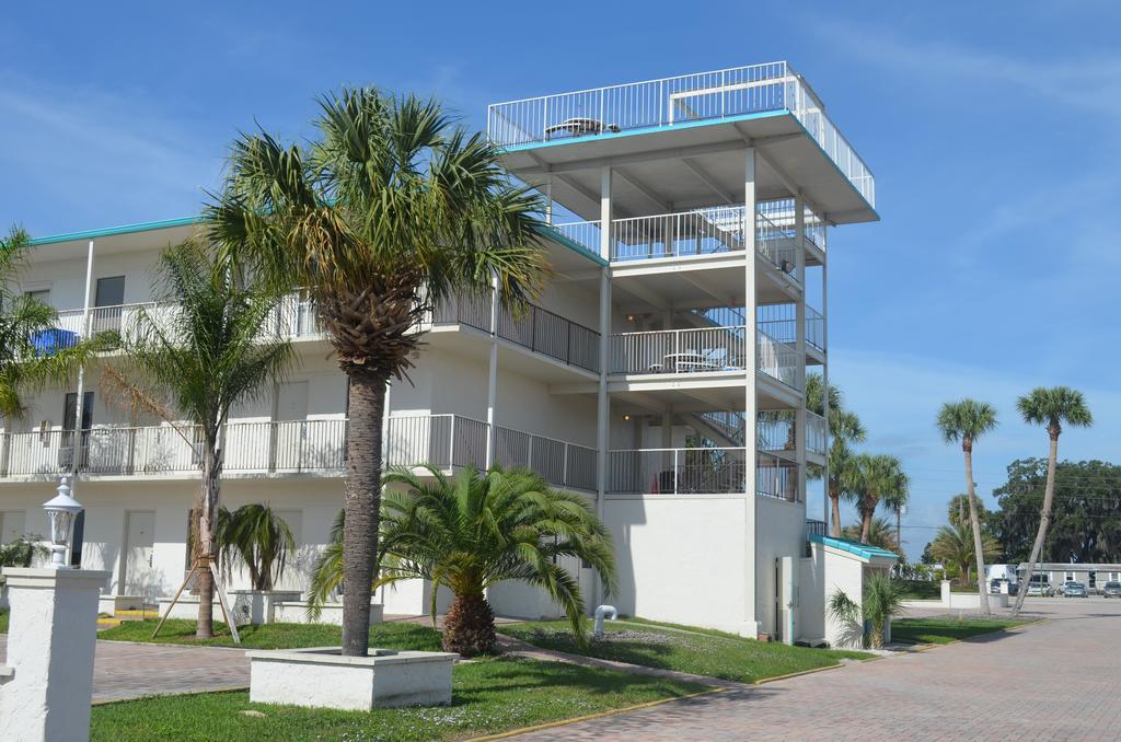 Days Inn & Suites By Wyndham Lake Okeechobee Exteriör bild
