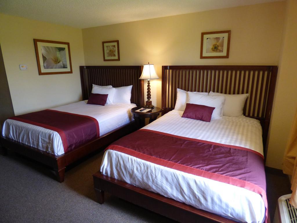 Days Inn & Suites By Wyndham Lake Okeechobee Exteriör bild