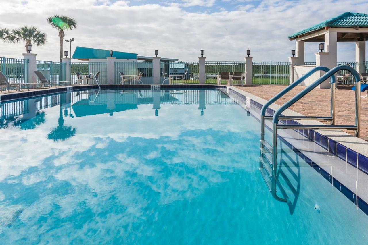Days Inn & Suites By Wyndham Lake Okeechobee Exteriör bild